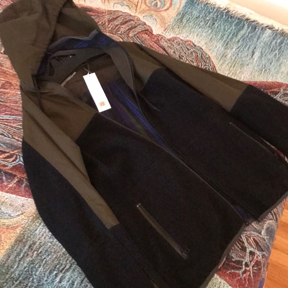 Vince mixed media jacket size medium new w/ tag